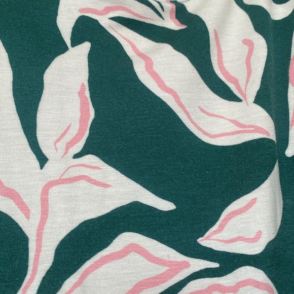 Nine West tank - Picture 4 of 5